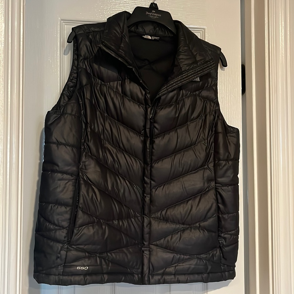 Charcoal Grey - The North Face woman's puffer vest